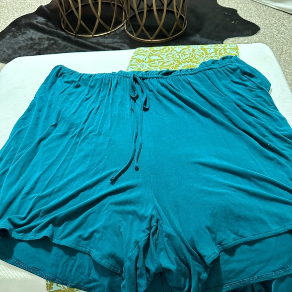 Romper - Picture 3 of 3